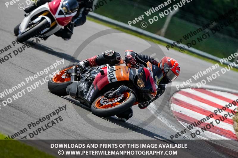 donington no limits trackday;donington park photographs;donington trackday photographs;no limits trackdays;peter wileman photography;trackday digital images;trackday photos